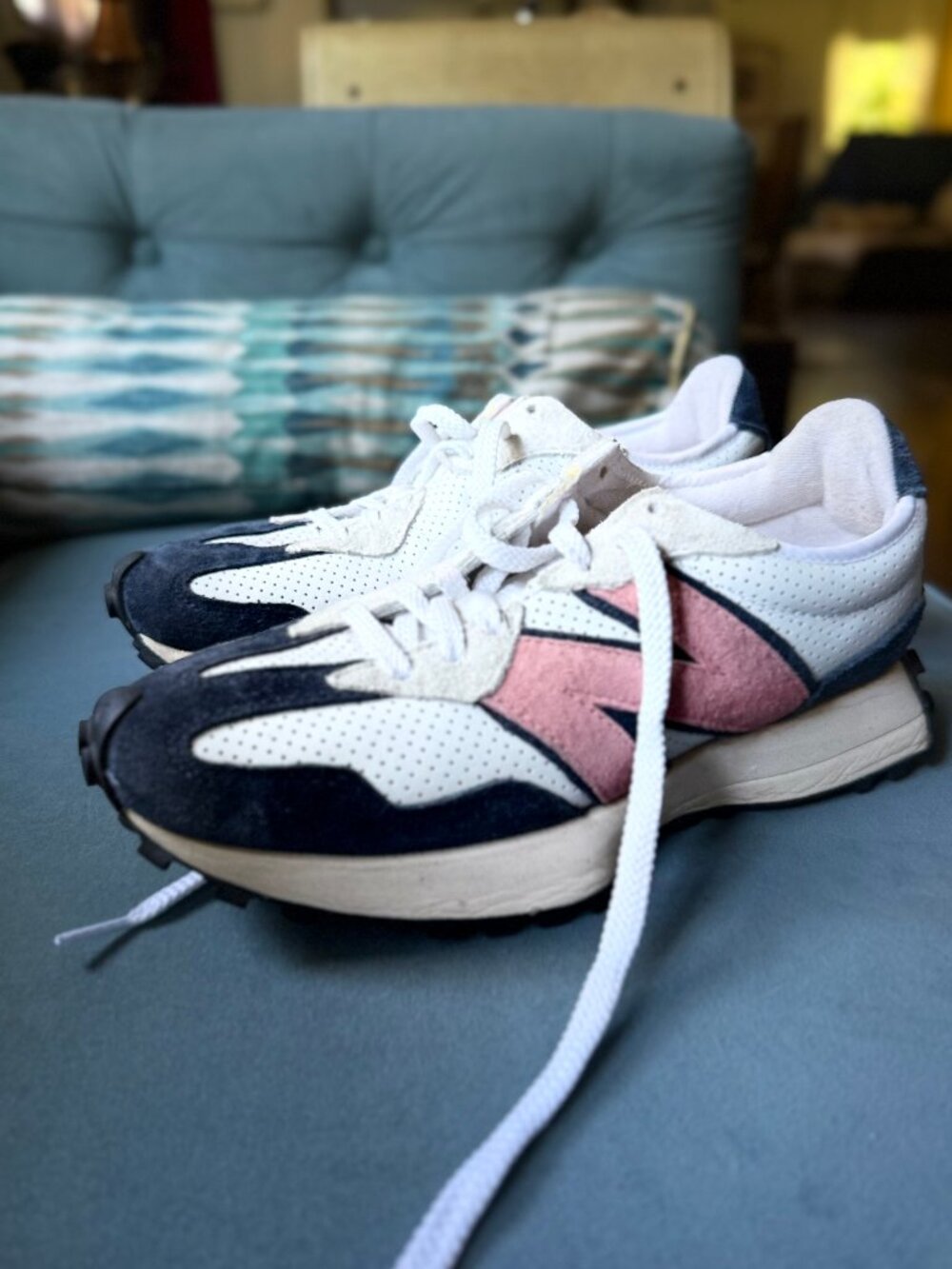 New Balance 327 MS327PW White Navy Pink Men’s Size 7.5 Sneakers